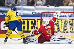 Российские хоккеисты проиграли шведам на Евротуре
