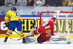 Российские хоккеисты проиграли шведам на Евротуре