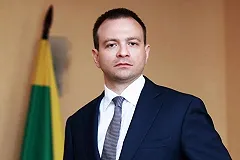 Глава Орджоникидзевского района завершил свои дела и ушел в отставку