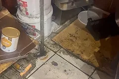 В Екатеринбурге нашли пекарню в здании туалета