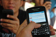 Обаме не разрешают пользоваться iPhone