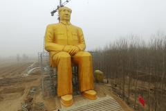 В Китае снесли гигантскую статую Мао Цзэдуна через три дня после установки