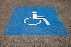 На вокзале Екатеринбурга появится спецбригада для помощи пассажирам-инвалидам