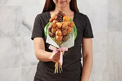 Врачам и учителям запретят брать подарки