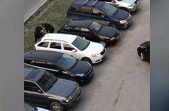 В полиции сообщили, зачем в Екатеринбурге неизвестные похитили мужчину на глазах у прохожих