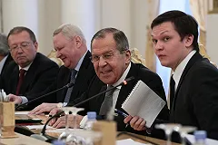 Лавров и Джонсон обменялись шутками про пальто