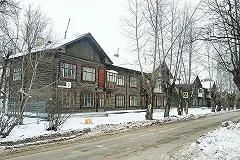 Начался снос «соцгорода Уралмаша» — деревянных домов по Авангардной