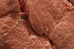 Санкционное мясо переработали в Туле в корм для животных