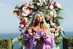 Бейонсе опубликовала первое фото с новорожденными