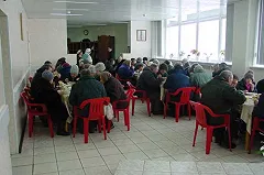 Благотворительная столовая из-за наплыва людей начала отказывать в еде