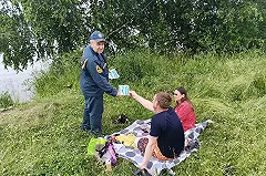 Из свердловского водоема достали тело утонувшего