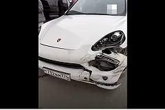 Пьяная 19-летняя девушка на Porsche Cayenne устроила ДТП на Урале (ВИДЕО)