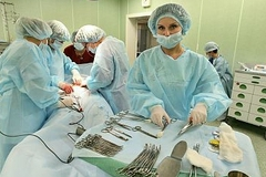 Менеджер впавшего в кому боксера обвинил врачей в халатности