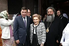 Евгений Куйвашев встретился за бокалом шампанского с Йозефом Блаттером