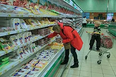 Генпрокуратура принимает сообщения о продаже санкционных продуктов