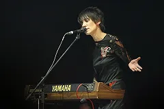 Земфира выплатила ростовчанину 300 тысяч рублей за оскорбление на концерте