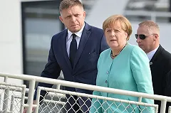 Премьер-министр Словакии: Санкции против России абсурдны