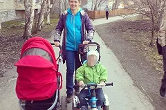 Коллекторы продали квартиру, в которой живёт екатеринбурженка с тремя детьми