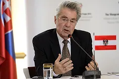 Президент Австрии назвал глупостью новые санкции против России