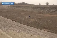 Российские военные уничтожили дамбу, перекрывавшую подачу воды в Крым