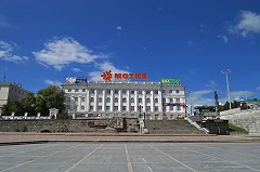 Екатеринбургский депутат призвал мэрию к ответу за грязь на улицах