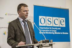 ОБСЕ установила две камеры наблюдения по обе линии соприкосновения в Донбассе