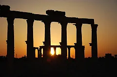 СМИ узнали о тяжелом ранении российского генерала в боях за Пальмиру