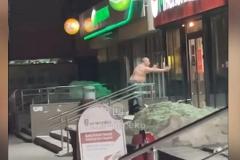Голый мужчина разгромил мясной магазин в Екатеринбурге, с требованием «Давай мяса!» (ФОТО)