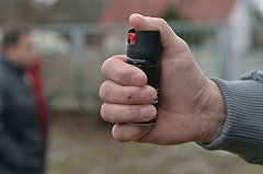 Пострадали 14 учеников: в екатеринбургской школе четвероклассник распылил перцовый баллончик