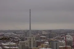 Три десантника залезли на недостроенную телебашню, чтобы водрузить флаг ВДВ