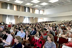 Горожане VS УГМК: чем закончились жаркие споры о строительстве Ледовой арены