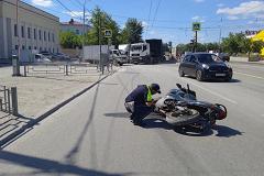 Мотоциклист погиб в столкновении с машиной инкассаторов в Каменске-Уральском