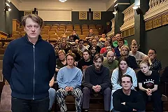 Актеры «Коляда-Театра» обратились к зрителям после смерти Николая Коляды