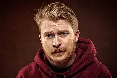 Покинувший Россию комик-иноагент пожаловался на условия жизни в США