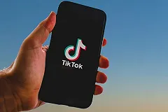 TikTok ограничил работу в России