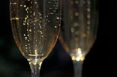 Минимальную розничную цену на шампанские и игристые вина введут до Нового года