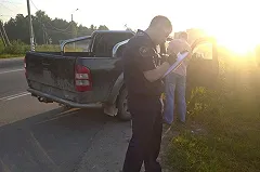 Полицейские случайно задержали бизнесмена с двумя трупами на заднем сиденье машины