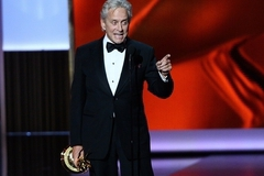 Майкл Дуглас солгал о раке гортани