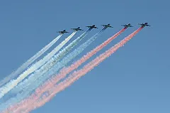 Штурмовики Су-25 и вертолеты Ми-8 пролетят над Екатеринбургом 9 мая