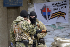 Тягнибок выступил против официального статуса русского языка