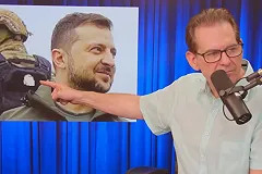 Зеленский снова поделился фотографией солдата ВСУ с нацистскими знаками различия