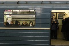 Иностранцев изумило фото москвичей в утреннем метро