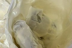 Телефон в майонезе обнаружили сотрудники СИЗО №1 Екатеринбурга в посылке арестанту (ФОТО)