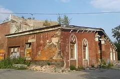 На Уралмаше под шумок сносят бывший кинотеатр «Темп»