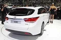 Жительница Ревды объявила голодовку из-за покупки мэрией дорогого автомобиля