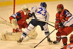 Россия проиграла Чехии со счетом 3:0 в матче Евротура в Карловых Варах