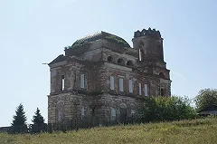 В РПЦ назвали, на чьи деньги строят по три храма в день