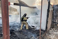 Взрыв разрушил частный жилой дом в Свердловской области