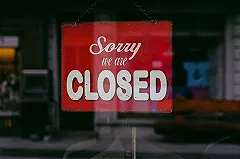 В Екатеринбурге привившихся зарубежной вакциной не впускают в кафе и рестораны