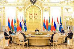 Лукашенко потребовал от ОДКБ определиться с позицией по спецоперации